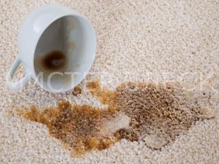 Чем отмыть пятно от кофе на ковре?