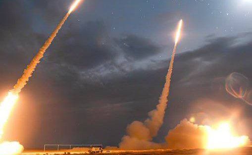 Иран за сутки запустил по ОАЭ 10 ракет и 50 дронов