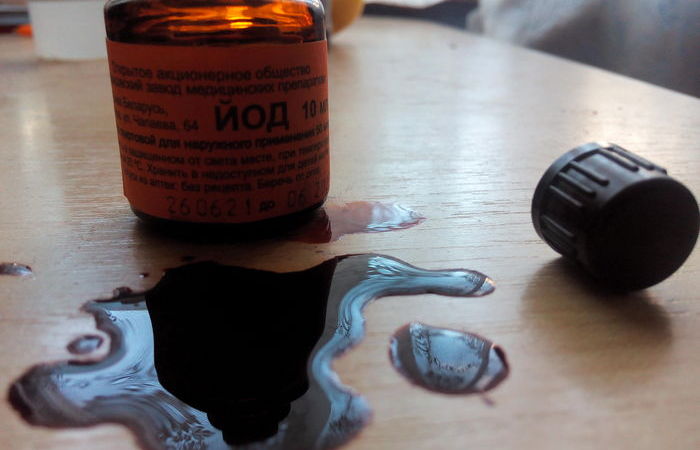 Как быстро и качественно избавиться от йода на руках разными «домашними» средствами