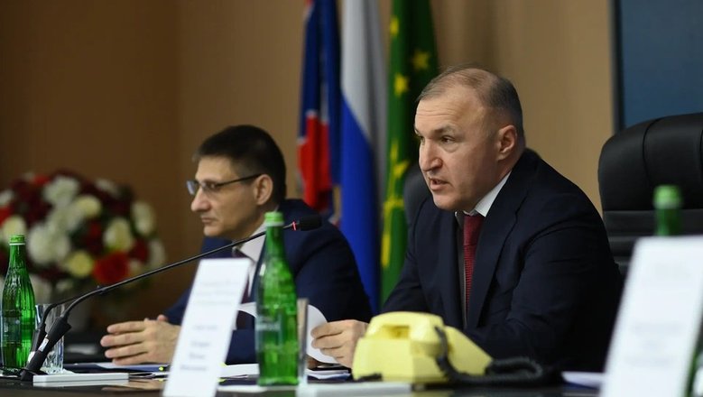 «Расшатать единство изнутри»: Мурат Кумпилов об угрозах для молодёжи Адыгеи