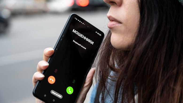 Россиянам напомнили о схемах мошенников с дипфейками с их родственниками