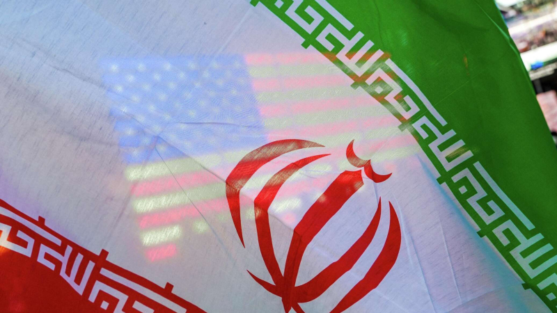 СМИ: США и Иран обсуждают возвращение к довоенному статусу-кво