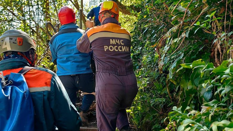 В Сочи турист сорвался в 200-метровое ущелье и погиб
