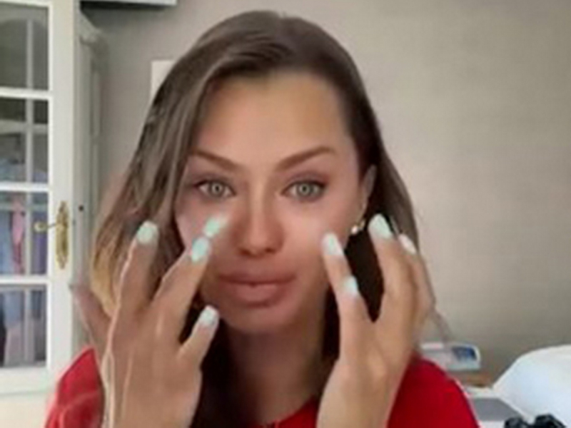 «Зашла на скользкую дорожку»: Боня разрыдалась после ответа Кремля — её уже обвиняют в связях с властью