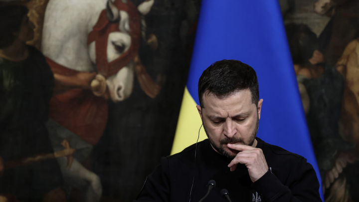 Зеленский опозорился на фото с Санду: «Каблуки 15 сантиметров это уже перебор..!»