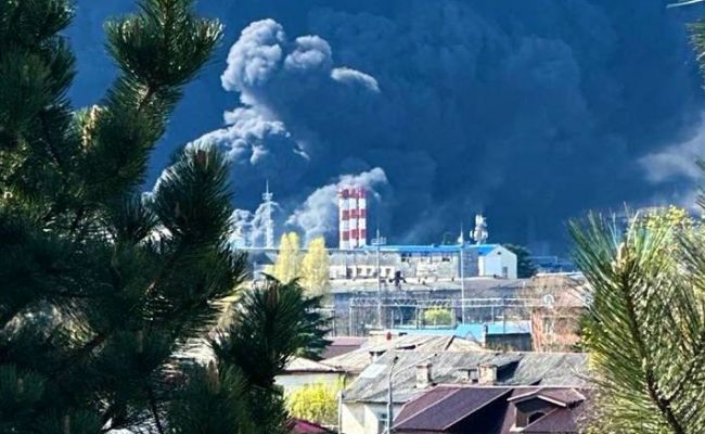 Четвертая атака на Туапсе и удары ВСУ в приграничье — сводка от «Двух майоров»