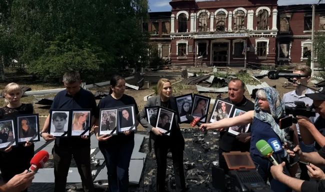 Киев не унимается в ЛНР: символ России — Богоматерь, Украины — мертвая панночка