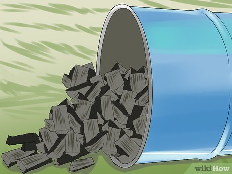 Step 7 Извлеките кусковой древесный уголь.