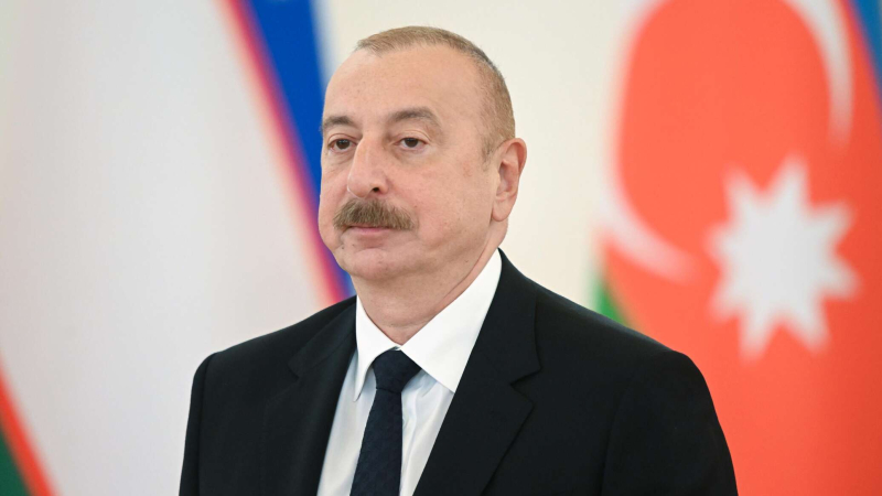 «Ведут себя так, будто защищают Армению от нас»: Алиев о евронаблюдателях