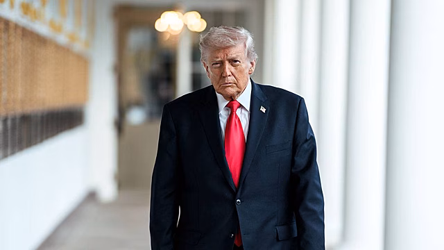 Трамп демонстративно проигнорировал Зеленского на саммите G7 во Франции
