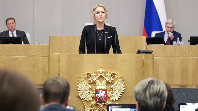 Лантратова призвала правозащитников отреагировать на поставки оружия Украине