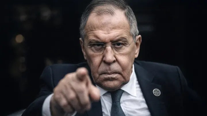 Лавров выступил так, что стало ясно: За своё кресло он не держится