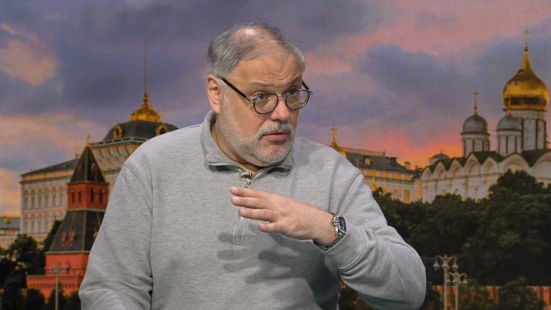 "Пятая колонна" вросла в Кремль. Грядёт "резня": Хазин раскрыл, как лишить влияния либералов — "уничтожить как класс"
