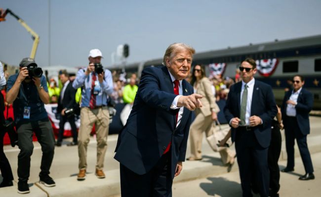 Будем вас снова бомбить: Трамп торгуется с Ираном, нефть дорожает