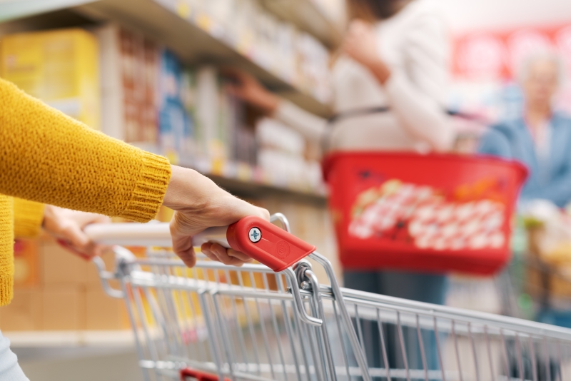 Не скупайте всё подряд: Какими продуктами реально стоит запастись на фоне топливного кризиса