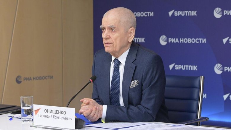 Онищенко рассказал, какие заболевания могут обостриться летом