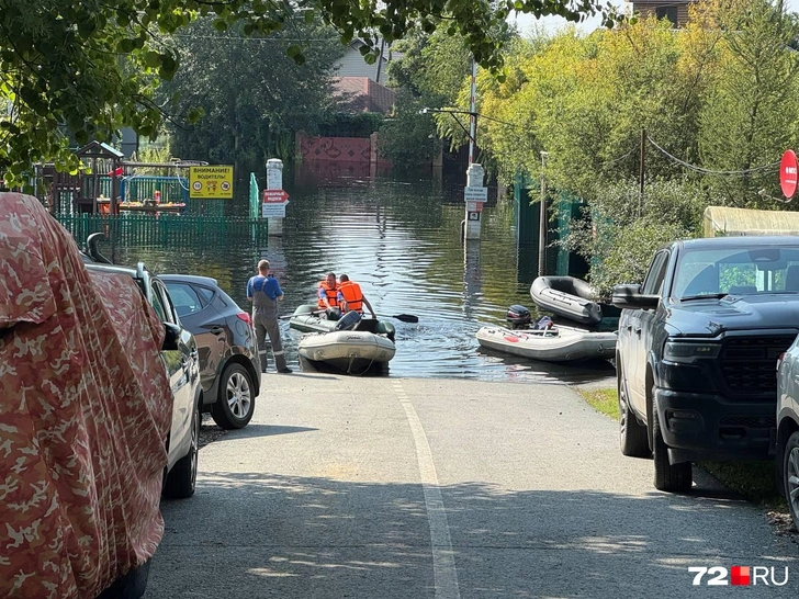 «Под воду ушло около 80% участков»: Тюмень столкнулась с рекордным паводком