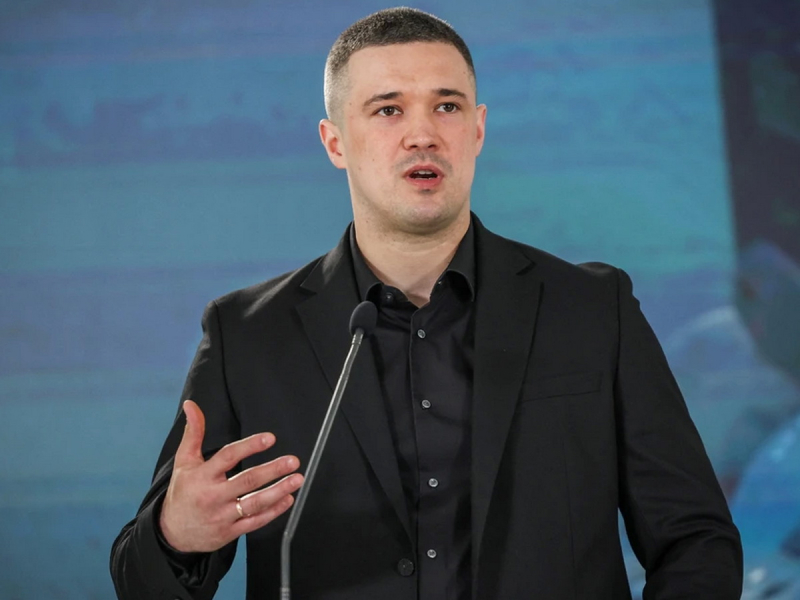 «Румынский кот», контакты в Чувашии и российская почта: силовики раскрыли содержимое телефона экс-министра обороны Украины Федорова