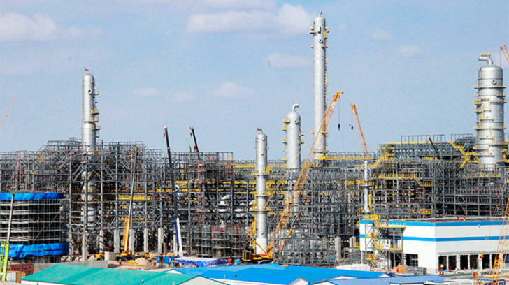 Убытки нефтяных магнатов исчисляются миллиардами. НПЗ горят. Теперь о помощи просят сами олигархи