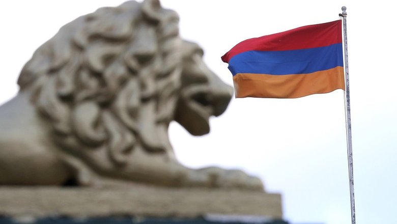 В Армении пришли с обысками к оппозиционному политику Нареку Карапетяну