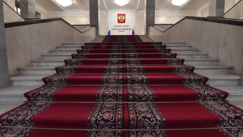 В РФ предложили ввести налоговый вычет молодым специалистам