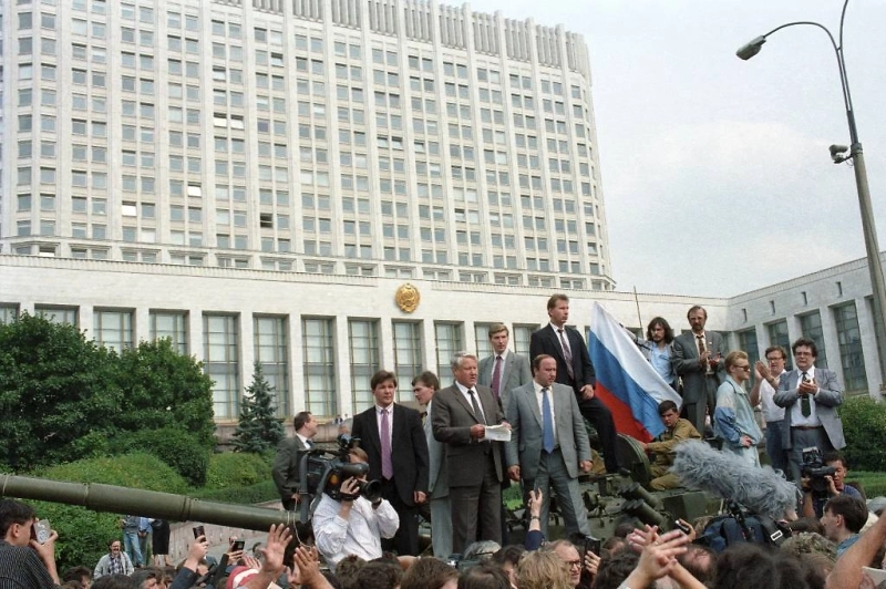 19 августа исполняется 35 лет с начала августовского путча