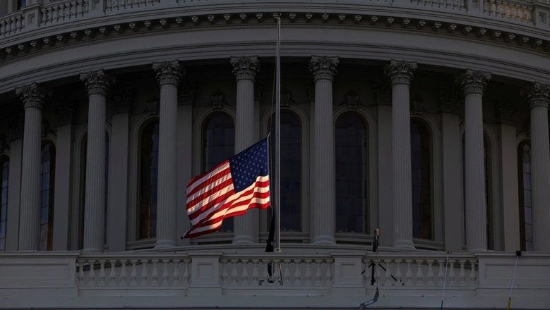 Bloomberg: США ставят на санкции против Кубы, отказавшись от военного сценария