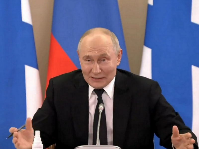 «Едят, как мелюзгу»: Путин объяснил, как рассказывать детям, «почему проводим СВО»