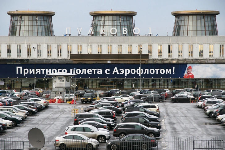 Не дотерпел до посадки: пассажир рейса Сочи — Петербург нарушил запрет в туалете и угодил в полицию