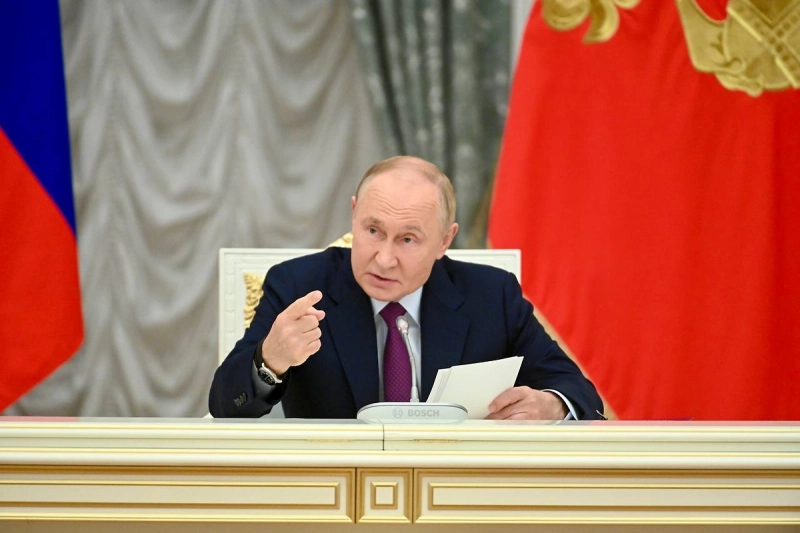 Путин назвал россиян носителями генетического кода победителя