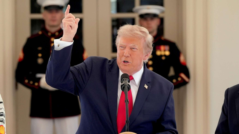 Трамп упрекнул Канаду в слишком больших запросах