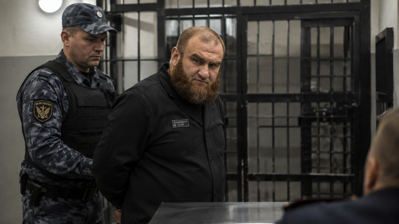 Чем занимаются бывшие губернаторы, министры и генералы в тюрьме