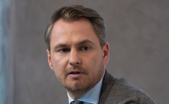 Генпрокурор Украины отрекся от подчиненного, который возглавляет ОПГ
