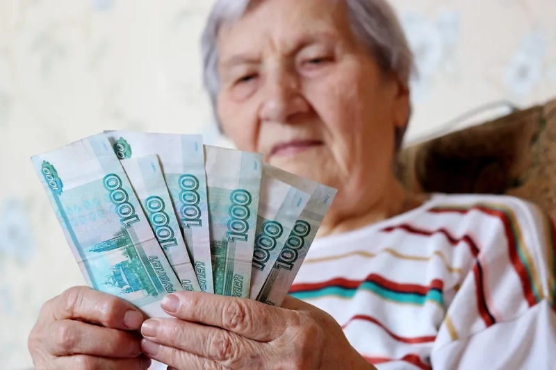 Налог на вклады за 2025 год: с какой суммы и сколько платить